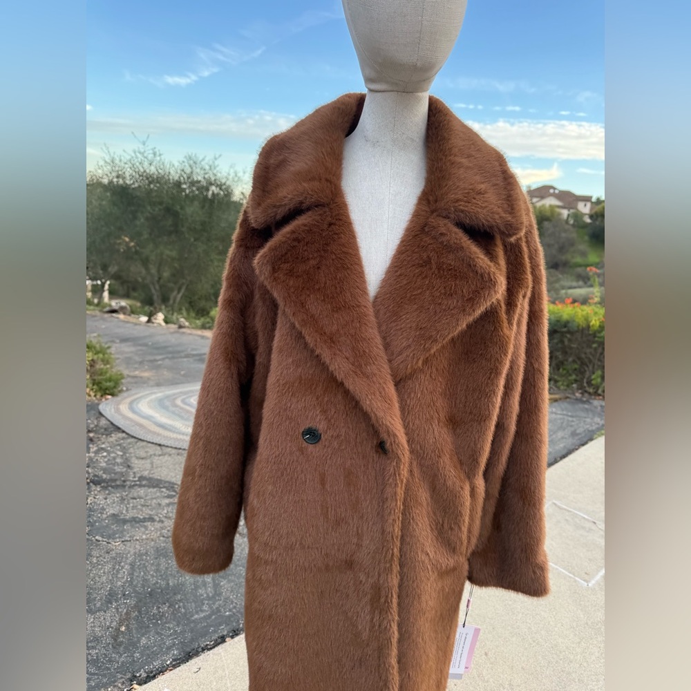 Avec Les Filles oversized faux fur coat - Picture 9 of 14